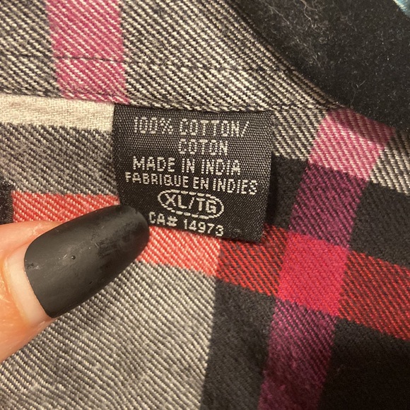 Flannel - Picture 3 of 3